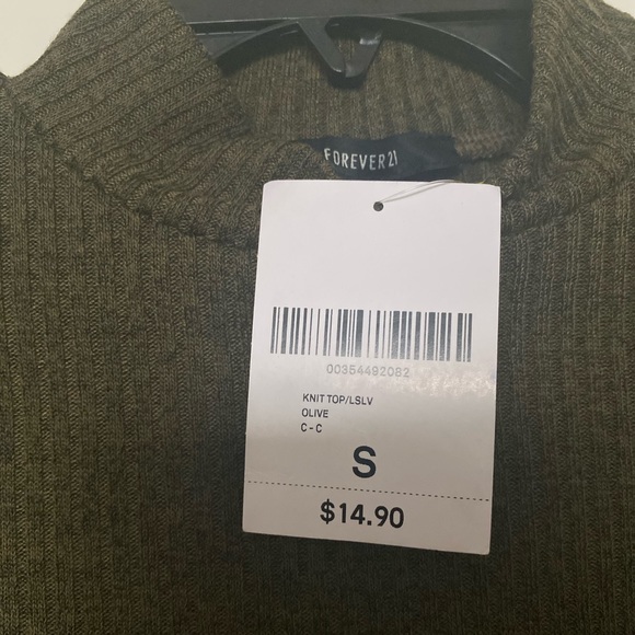 BRAND NEW *Forever 21 Olive turtle neck sweater - Picture 4 of 5